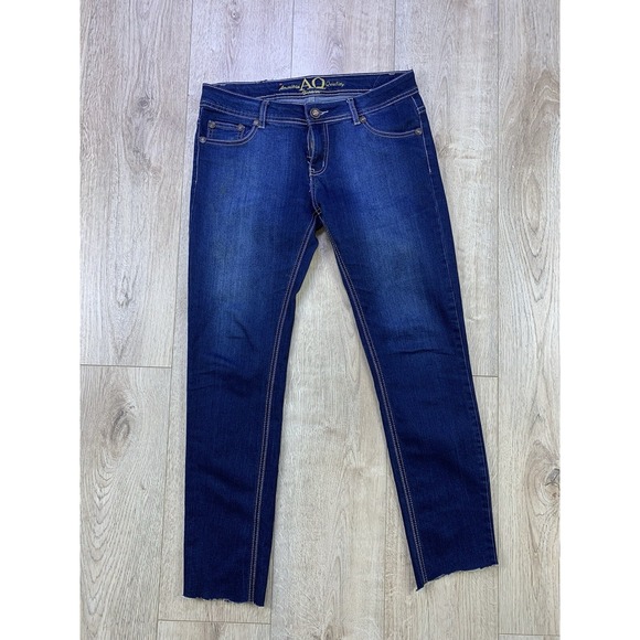 AQ American Quality Denim Women Sz 9 Dark Wash Cut Off Stretch‎ Jeans Low Rise - Picture 1 of 16